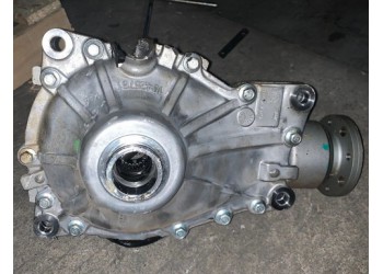 寶馬X5 G05前差速器 軸承 油箱 氧傳感器 三元催化