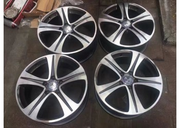 奔馳E級鋼圈 前后杠 節氣門 氧傳感器 冷疑器 下擺臂