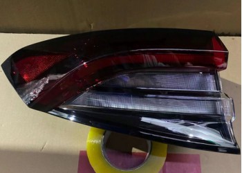 瑪莎拉蒂 21款萊萬特內(nèi)尾燈 油底殼 節(jié)氣門 龍門架 電子扇