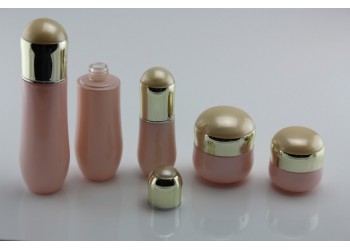 玻璃空瓶噴漆廠，玻璃空瓶噴漆加工廠，廣州白云區玻璃空瓶噴漆廠