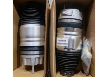 保時捷卡宴 減震氣包 方向機 下擺臂 節溫器