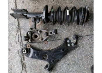 指南者20款1.3T兩驅下擺臂 羊角 減震器