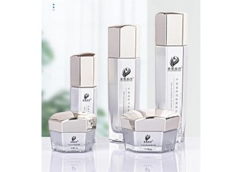 化妝品瓶噴油廠，化妝品瓶噴油加工廠，廣州白云區化妝品瓶噴油廠