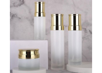 玻璃瓶烤漆加工廠家，玻璃瓶絲印燙金加工廠家