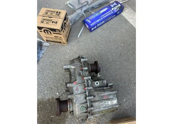 牧馬人分動箱 半軸 差速器 軸承 傳動軸 減震器 軸承