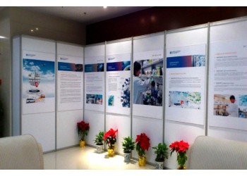 西安書畫攝影展搭建 展會桁架 招聘會攤位搭建  標(biāo)展快展搭建